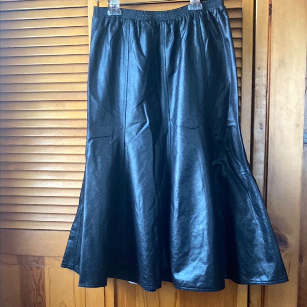 Robbie sport Black Trumpet Midi Skirt for Casual Occasions